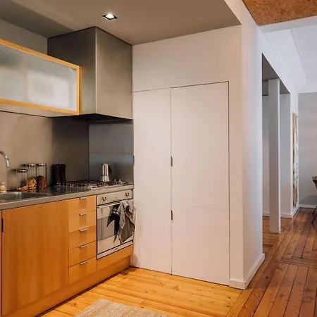 Sumba - 2 Bedrooms And Balcony In Santo Antonio * Lisbon