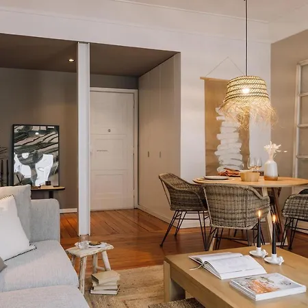 Apartment Sumba - 2 Bedrooms And Balcony In Santo Antonio Lisbon